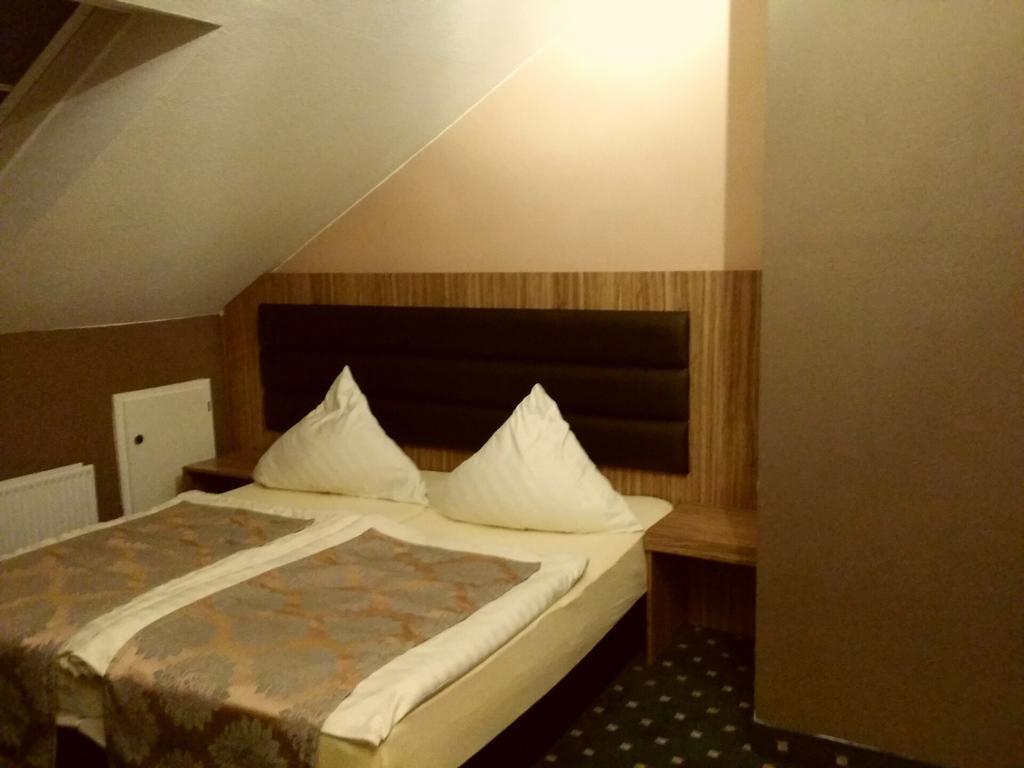 Abant Hotel Frankfurt Obertshausen Eksteriør bilde